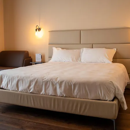 Orizzonti Vigneti Repetto 3*