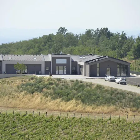 Orizzonti Vigneti Repetto Guest house Sarezzano