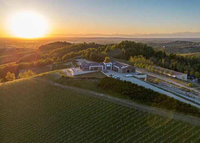 Orizzonti Vigneti Repetto 3* Sarezzano