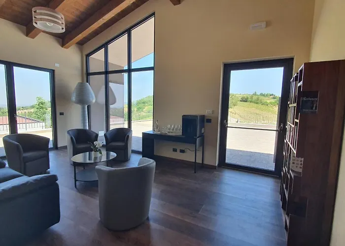 Πανσιόν Orizzonti Vigneti Repetto Sarezzano